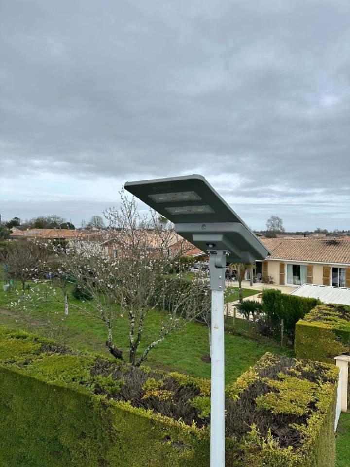 Éclairage solaire Gironde